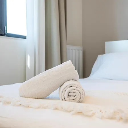 Verdant Haven - 5 Min From The Sea Zipárion