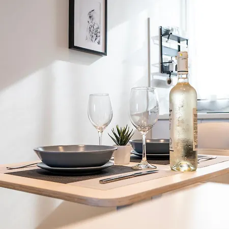 Verdant Haven - 5 Min From The Sea Zipárion