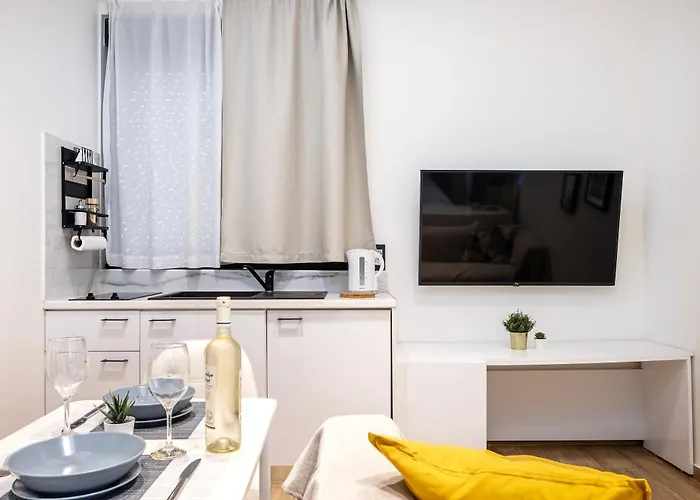 Verdant Haven - 5 Min From The Sea * Ziparion