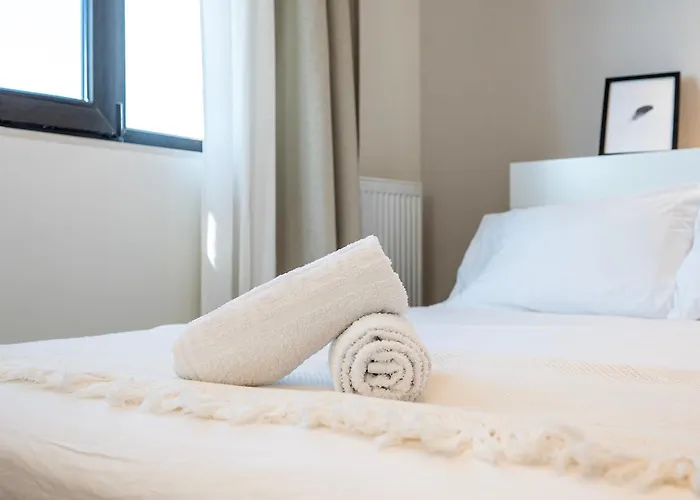 Verdant Haven - 5 Min From The Sea Ziparion