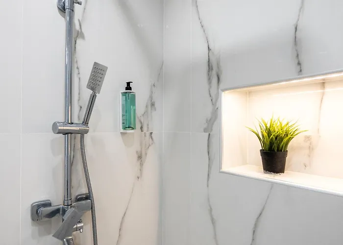 Verdant Haven - 5 Min From The Sea شقة Zipárion