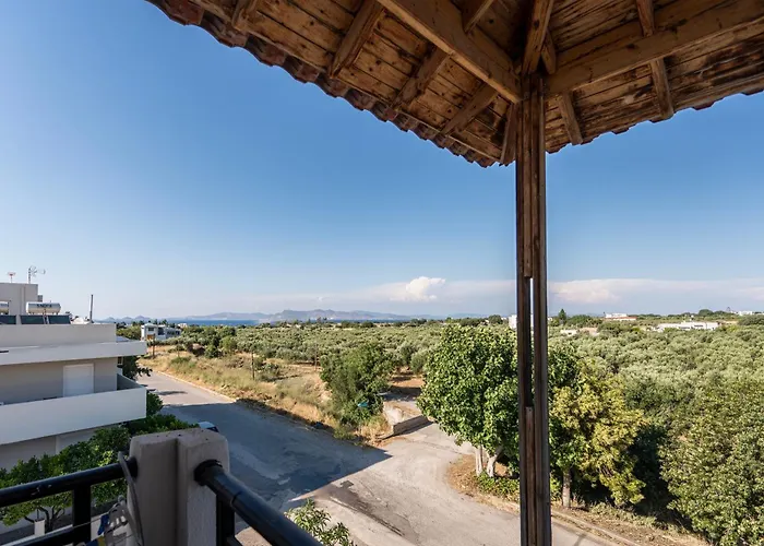 Verdant Haven - 5 Min From The Sea شقة *